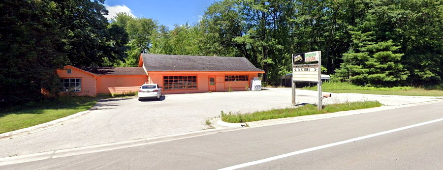 Lakeside Superette (Berg's Superette)